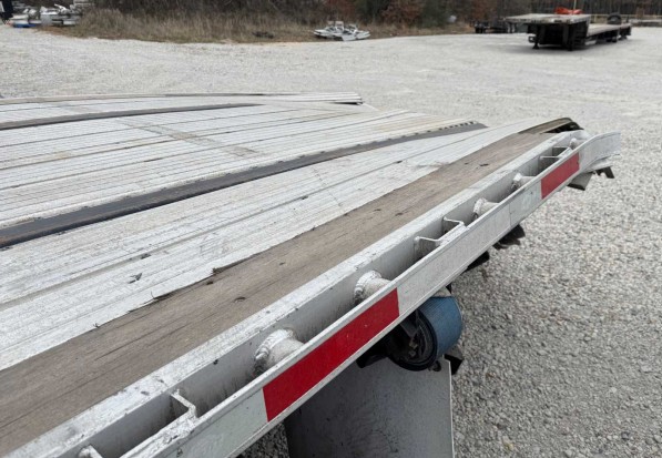 2023 Utility Flatbed Trailer – 53′ - Image 14
