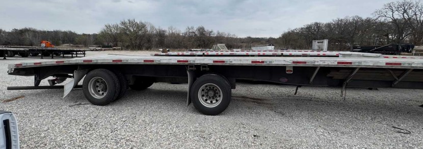 2023 Utility Flatbed Trailer – 53′ - Image 6