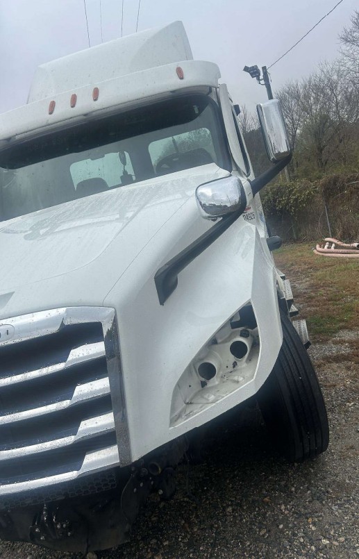 2024 Freightliner Cascadia