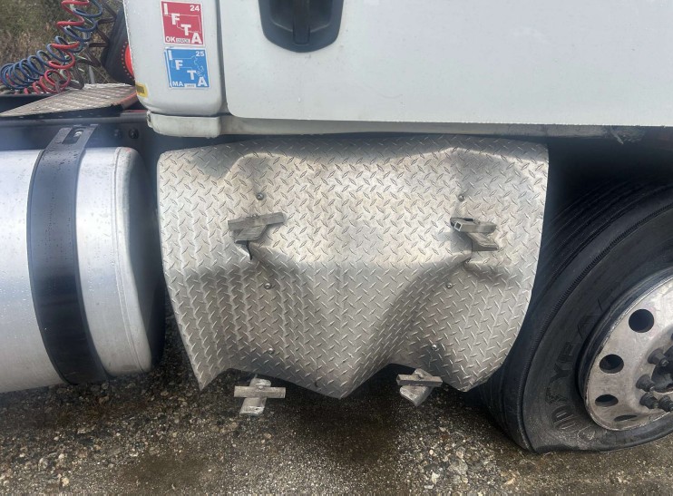 2024 Freightliner Cascadia - Image 7