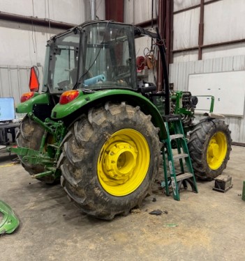 2024 John Deere 5075E Tractor - Image 3