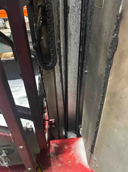 2024 MEC MME-25 Scissor Lift - Image 13