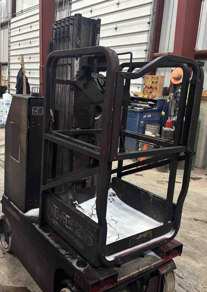 2024 MEC MME-25 Scissor Lift - Image 4