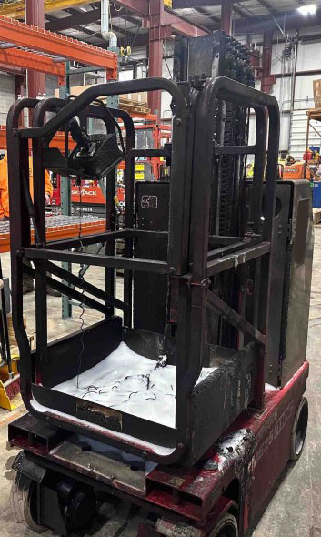 2024 MEC MME-25 Scissor Lift - Image 6