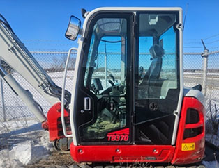 2022 Takeuchi TB370CR Excavator - Image 15