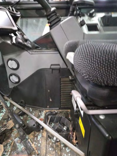 2025 Bobcat E60 Excavator - Image 15