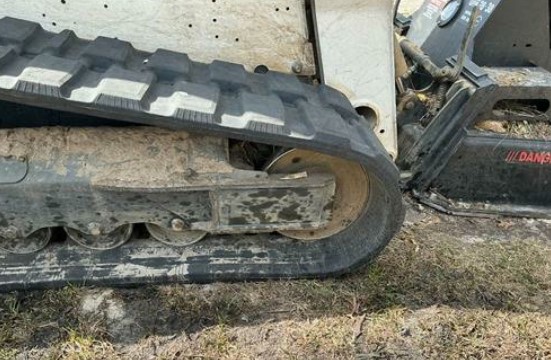 2025 Bobcat T770 Compact Track Loader - Image 16