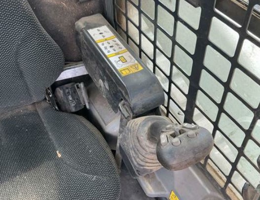 2025 Bobcat T770 Compact Track Loader - Image 21