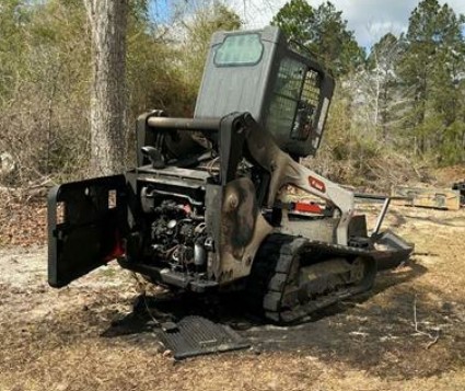 2025 Bobcat T770 Compact Track Loader - Image 3