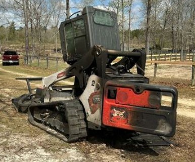 2025 Bobcat T770 Compact Track Loader - Image 4