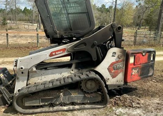 2025 Bobcat T770 Compact Track Loader - Image 5