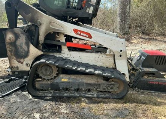 2025 Bobcat T770 Compact Track Loader - Image 6