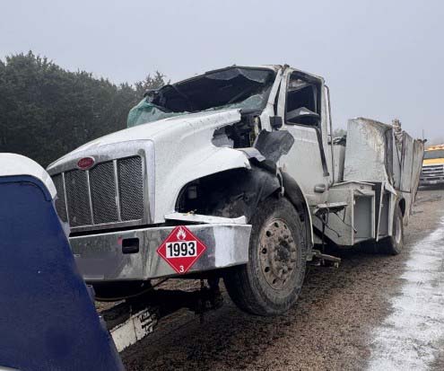 2025 Peterbilt 537 - Image 3