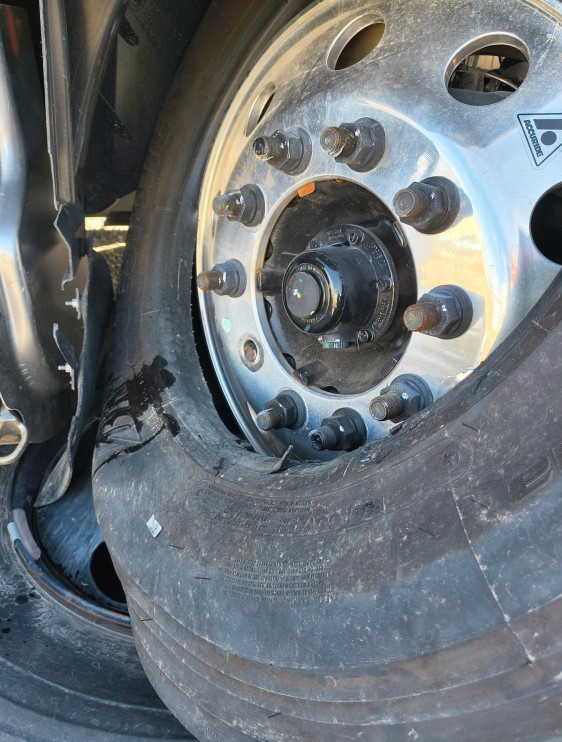 2026 International LT62F - Image 17