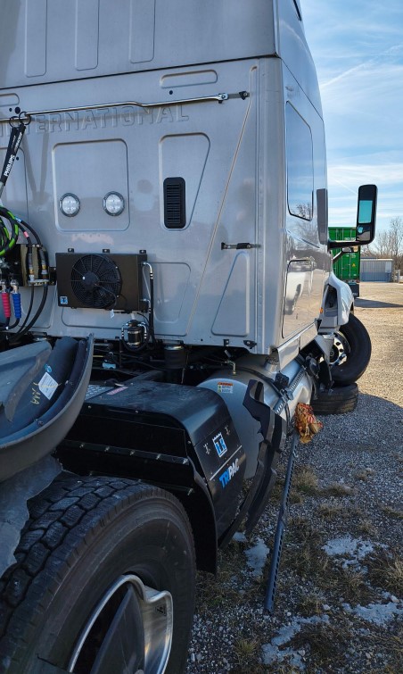 2026 International LT62F - Image 2