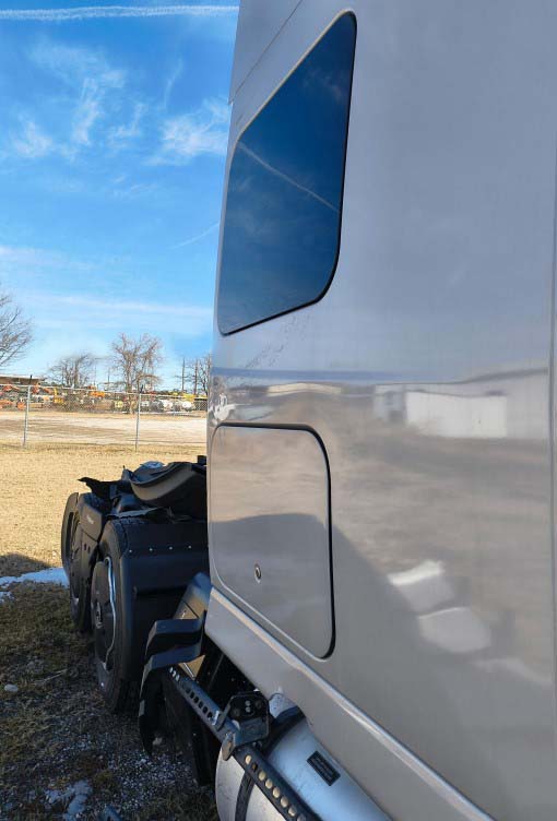 2026 International LT62F - Image 4