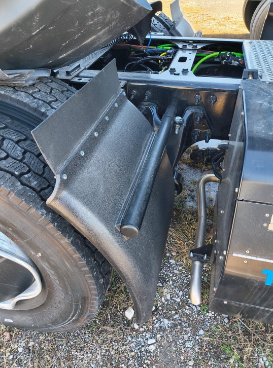 2026 International LT62F - Image 7