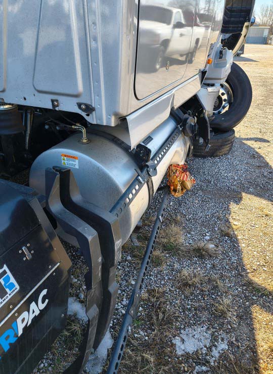 2026 International LT62F - Image 8