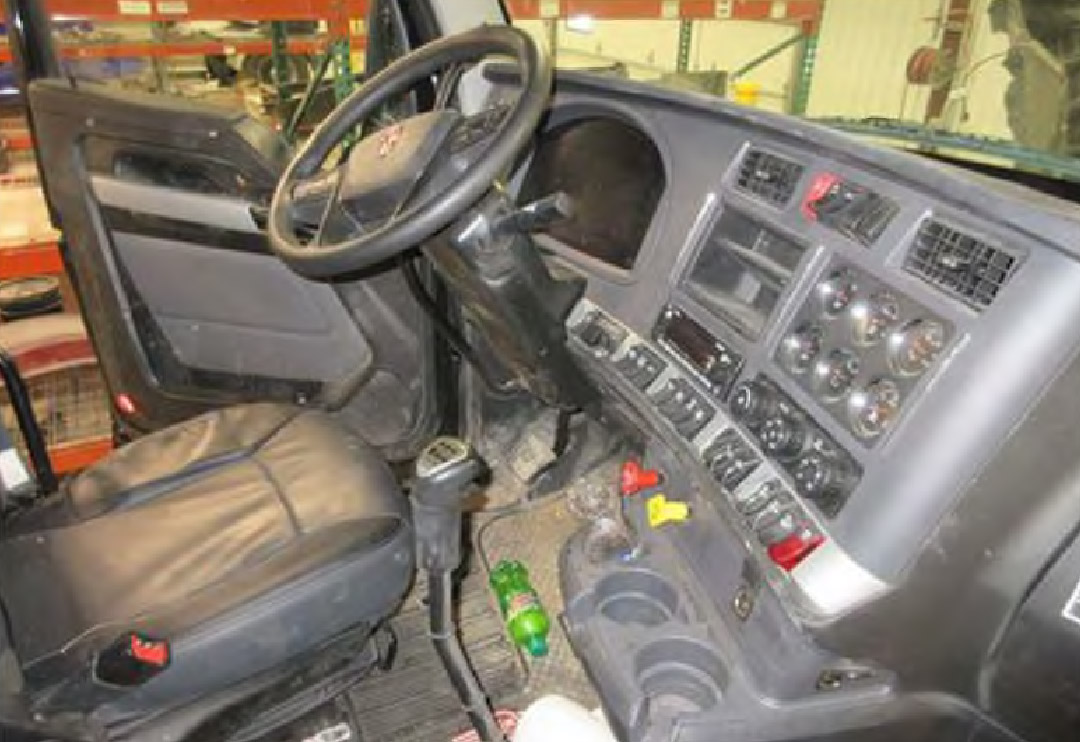 2026 Kenworth T880 - Image 11