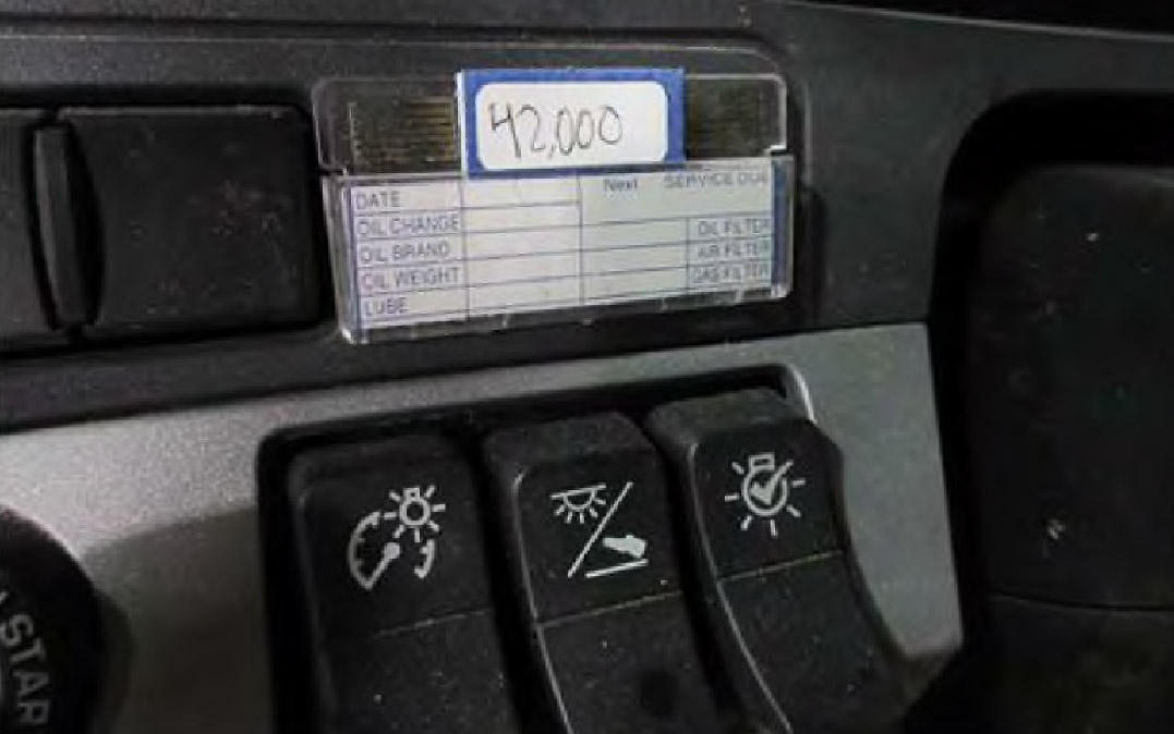 2026 Kenworth T880 - Image 14