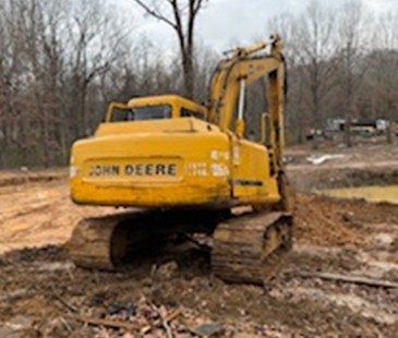John Deere 490E Excavator - Image 4