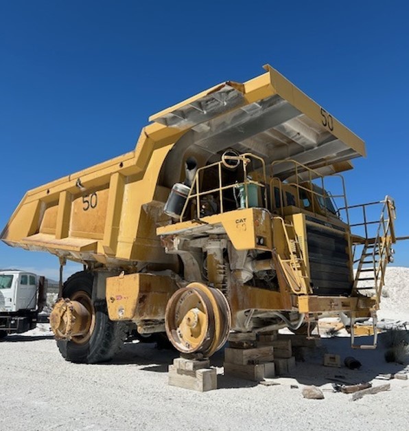Various Off Highway Trucks & Loaders - Image 5