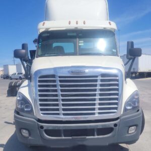 2017 Freightliner Cascadia (212)