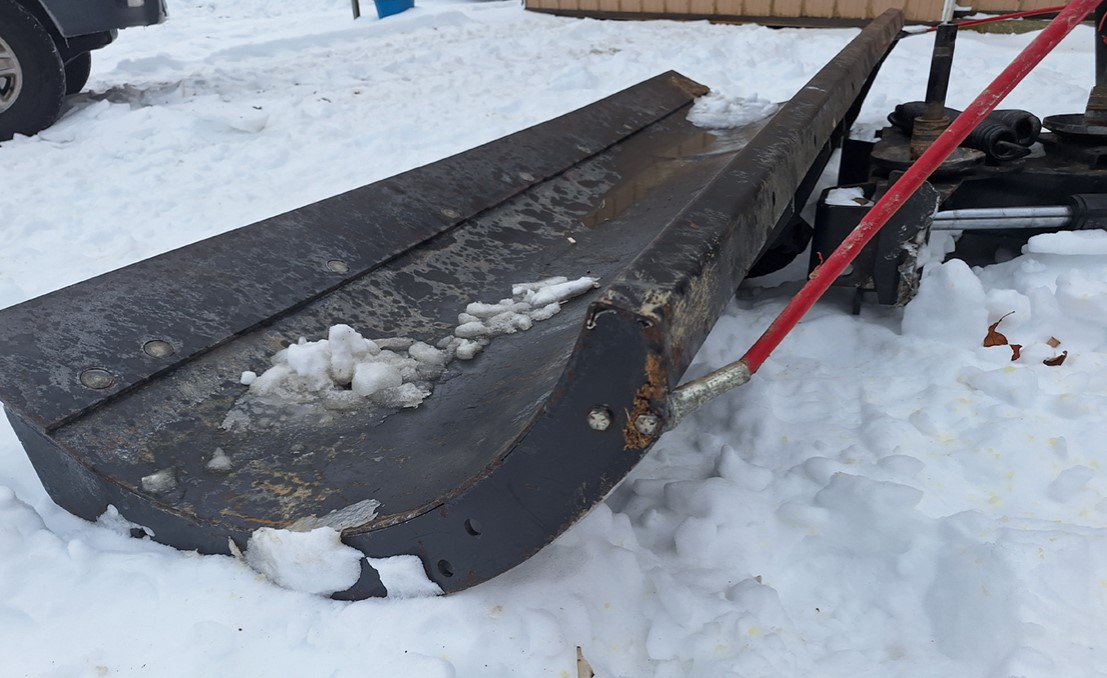 Bobcat Snowblade - Image 3