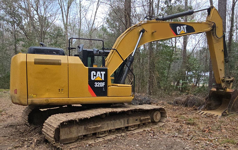 2017 Caterpillar 320F Excavator - Image 2