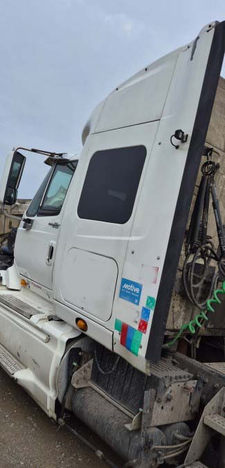 2008 International LF627 - Image 16