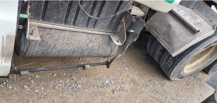 2008 International LF627 - Image 8