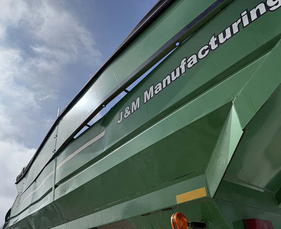2011 J & M 1151-22D Grain Cart - Image 3