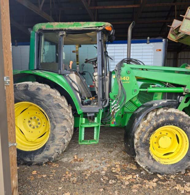 2004 John Deere 6320 Tractor - Image 5