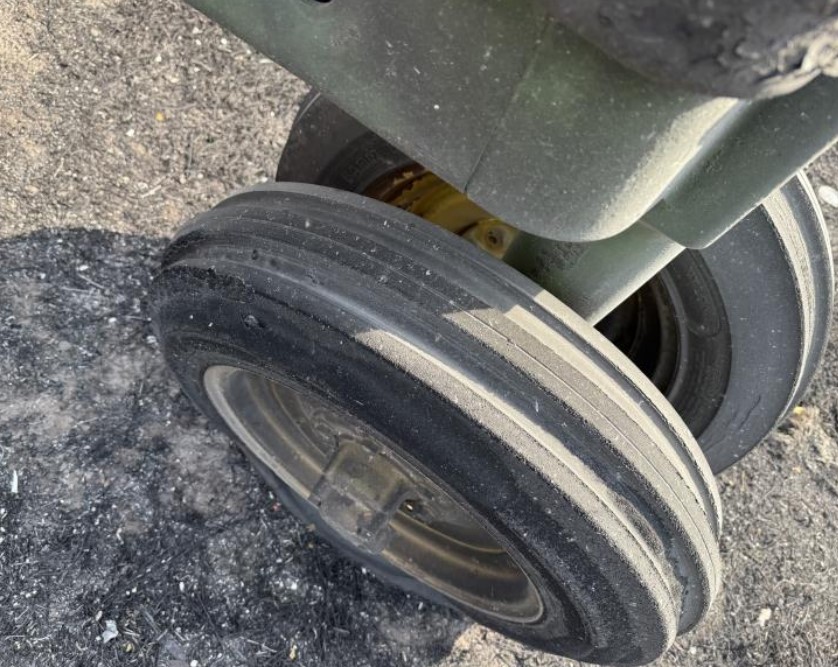 1949 John Deere B Tractor - Image 4