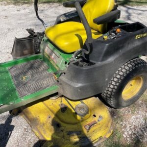 2014 John Deere Z445 Lawn Mower