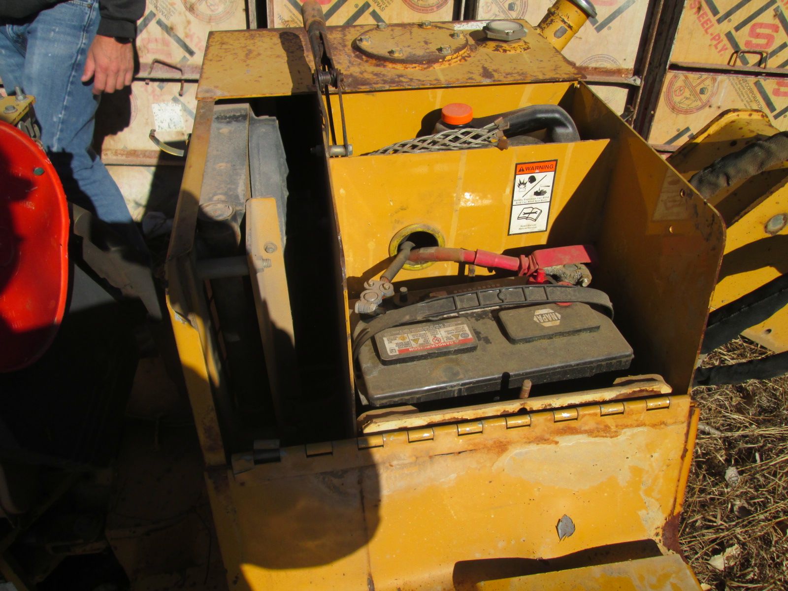2002 Vermeer LM42 Trencher - Image 12