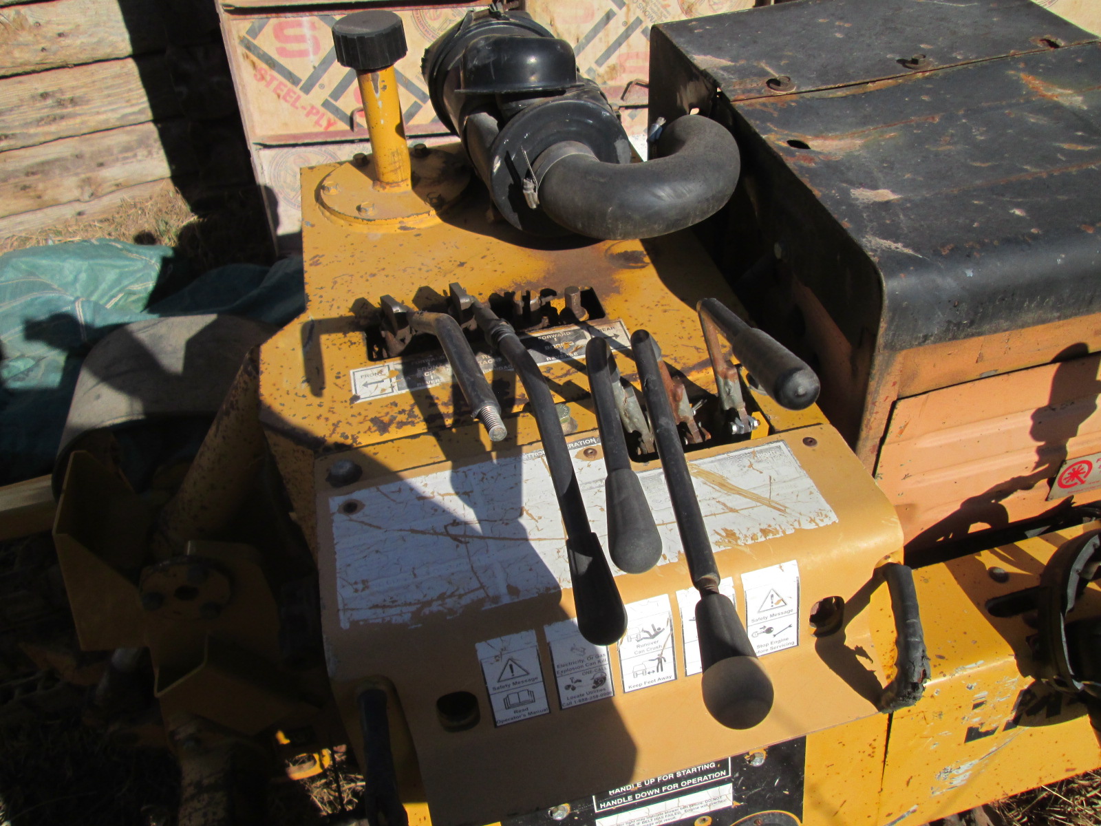 2002 Vermeer LM42 Trencher - Image 5