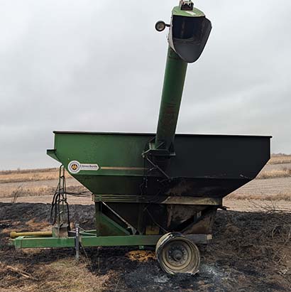 Unverferth GC4900 Grain Cart - Image 3