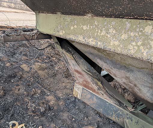 Unverferth GC4900 Grain Cart - Image 5