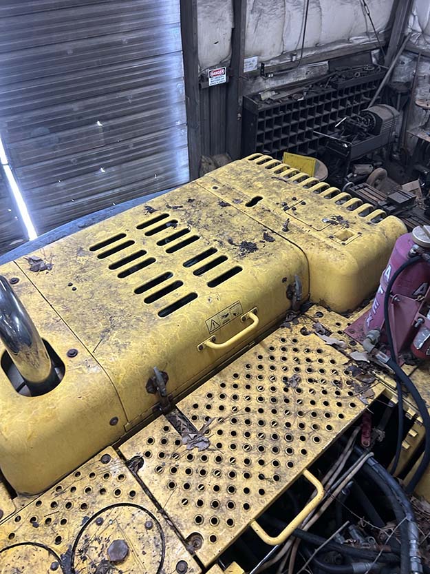 2004 Volvo EC210BLC Excavator - Image 10