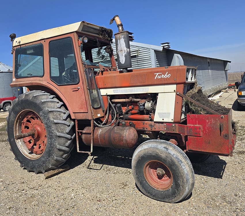 1974 International 1066 Tractor