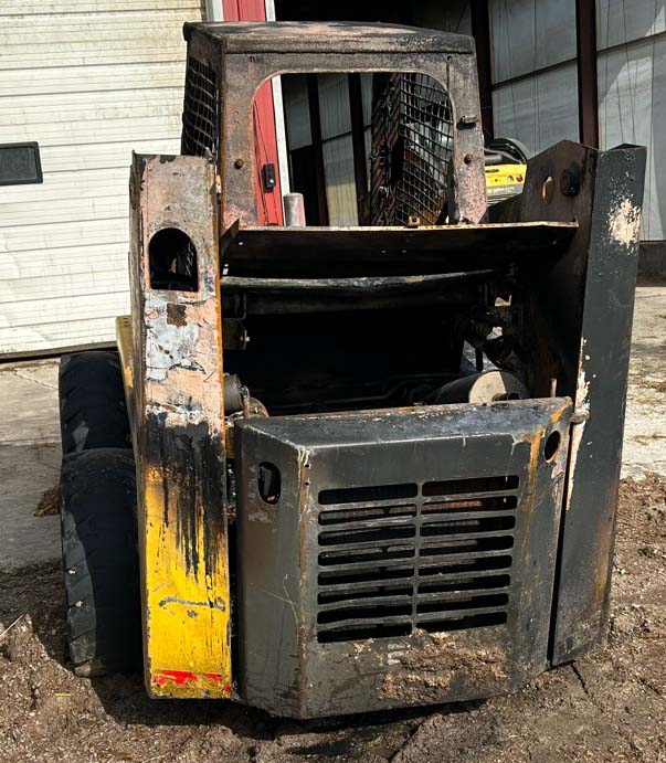 1997 Gehl 4625 Skid Steer - Image 2