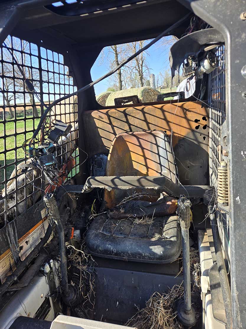 1999 Bobcat 553F Skid Steer - Image 2