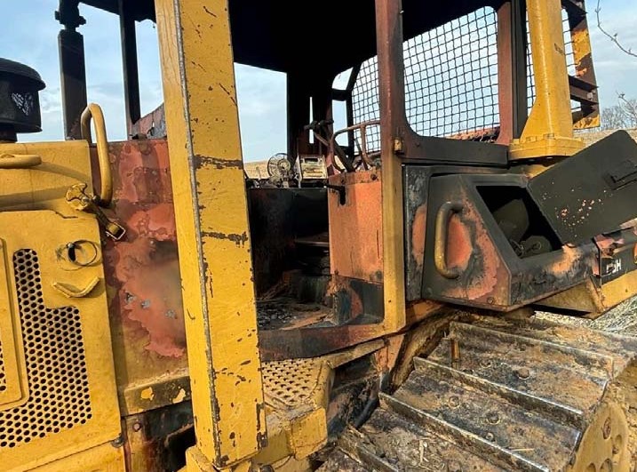 1990 Caterpillar D5H Dozer - Image 9