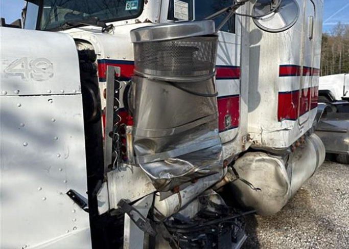 2001 Peterbilt 379 - Image 6