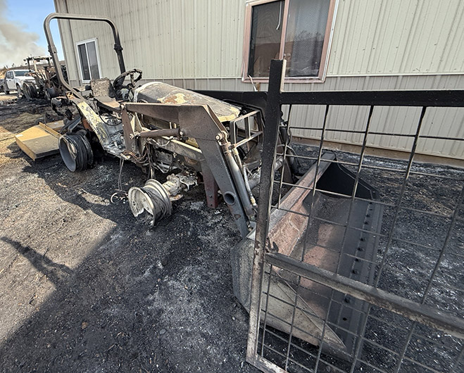 2003 Allmand Tractor - Image 2