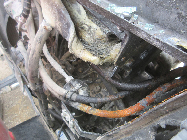 2004 Massey Ferguson 4355 Tractor - Image 10