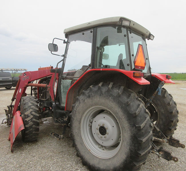2004 Massey Ferguson 4355 Tractor - Image 3