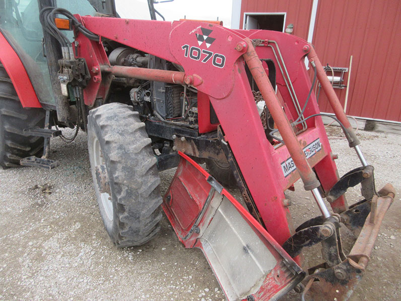 2004 Massey Ferguson 4355 Tractor - Image 7