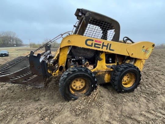 2005 Gehl 7800 Turbo Skid Steer - Image 3